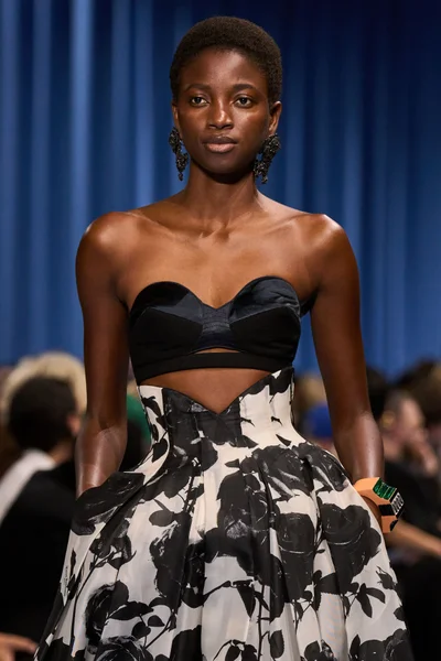 Look 69